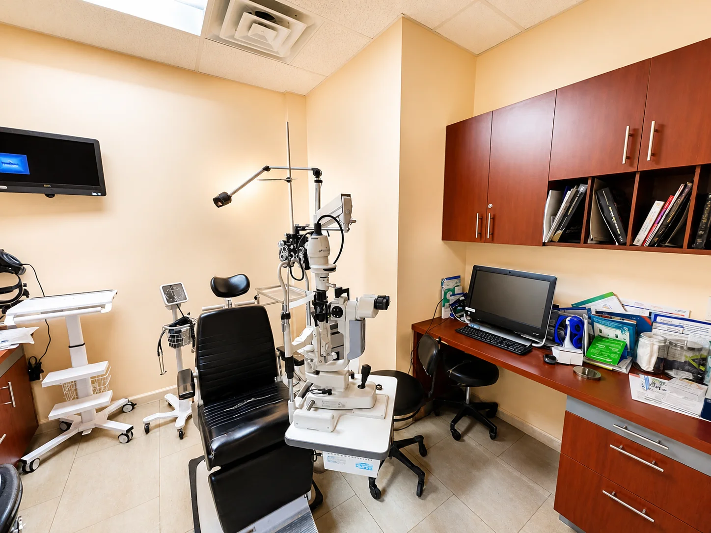 Slit Lamp Biomicroscopy