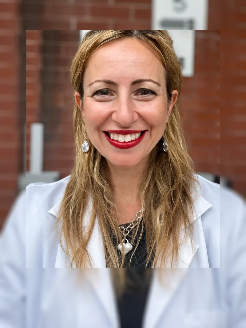 Lydia Regis, DPM